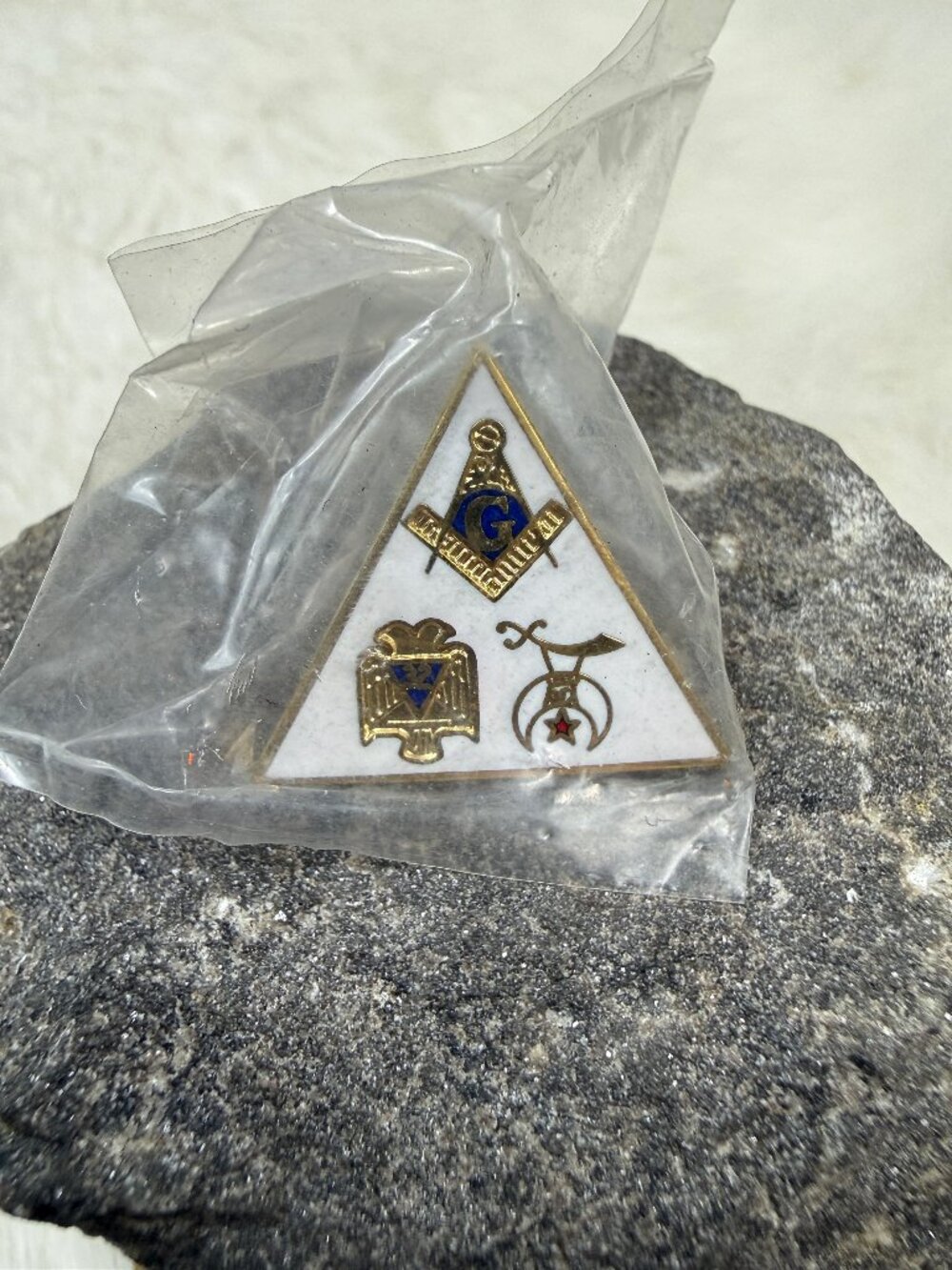 Vintage Masonic, 32nd Degree, Shriners Lapel Pin Triangle Enamel Tie Tack